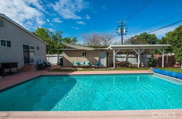 Detail Gallery Image 32 of 33 For 17827 Burbank Bld, Encino,  CA 91316 - 3 Beds | 2 Baths