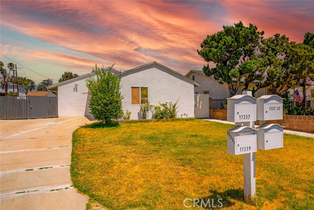 Detail Gallery Image 1 of 14 For 17237 Kingsbury St a,  Granada Hills,  CA 91344 - 0 Beds | 1 Baths