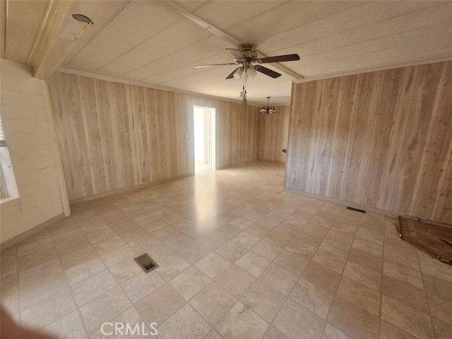 Detail Gallery Image 5 of 13 For 2808 Yukon Way, –,  CA 93222 - 3 Beds | 3 Baths