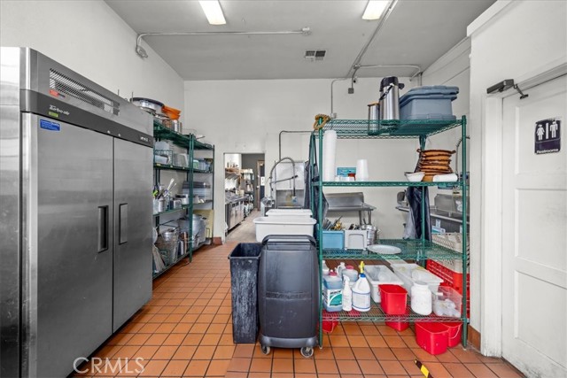 4133 Anaheim Street, Long Beach CA: https://media.crmls.org/medias/f21310c5-9ceb-4cc6-a464-156d1fbd0028.jpg