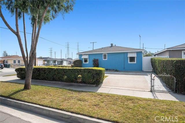 14005 Carfax Avenue, Bellflower, California 90706, 4 Bedrooms Bedrooms, ,2 BathroomsBathrooms,Single Family Residence,For Sale,Carfax,RS25026643