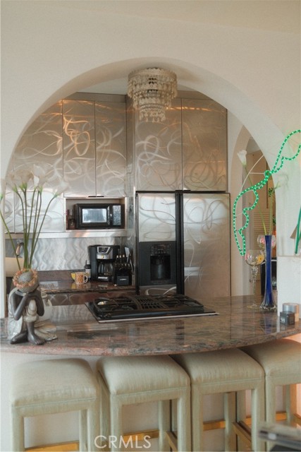 455 E Ocean Boulevard, Long Beach CA: https://media.crmls.org/medias/f213285c-c9a1-4455-8461-41b9bec5e0c5.jpg