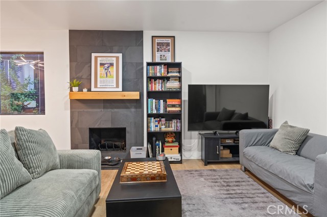 Detail Gallery Image 9 of 27 For 9210 Van Nuys Bld #14,  Panorama City,  CA 91402 - 2 Beds | 1/1 Baths