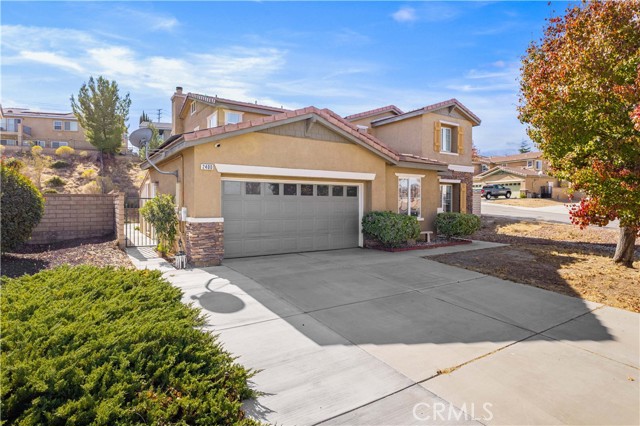 Detail Gallery Image 1 of 32 For 2400 Allysum Pl, Palmdale,  CA 93551 - 6 Beds | 3/1 Baths