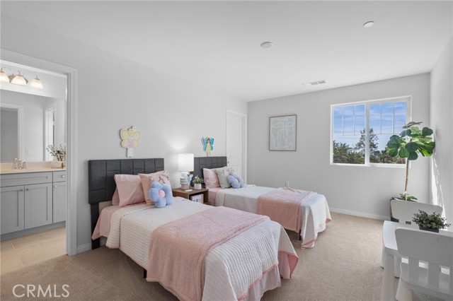 5808 Levanto Street, Bakersfield CA: https://media.crmls.org/medias/f2143e61-4ee2-4cb5-bbf3-433c7aee7752.jpg