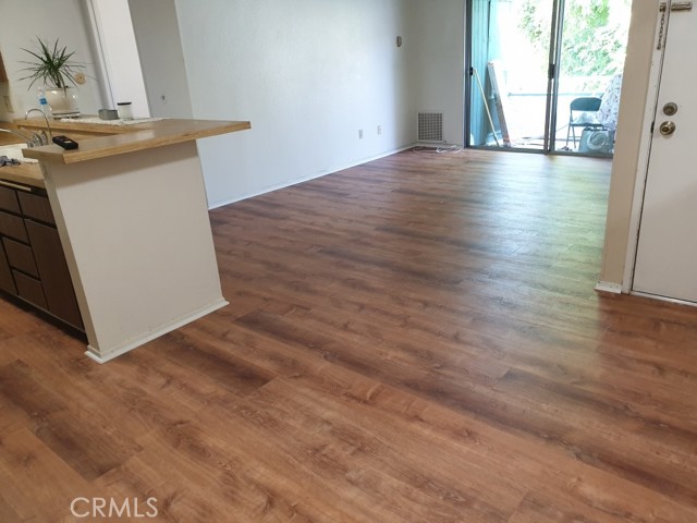 Detail Gallery Image 7 of 18 For 15209 Santa Gertrudes Ave #X211,  La Mirada,  CA 90638 - 1 Beds | 1 Baths