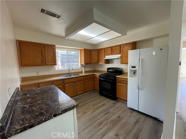 Detail Gallery Image 7 of 20 For 11180 Tujunga Canyon, Tujunga,  CA 91042 - 3 Beds | 2 Baths