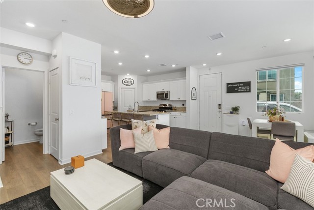 Detail Gallery Image 7 of 34 For 32600 Manhattan Ave, Winchester,  CA 92596 - 4 Beds | 3 Baths