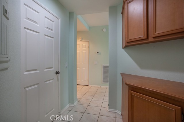 Detail Gallery Image 13 of 21 For 27009 Channel Ln #2,  Valencia,  CA 91355 - 2 Beds | 2 Baths