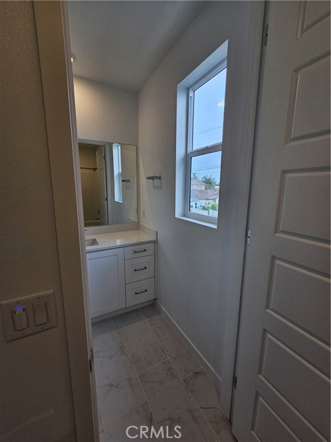 Detail Gallery Image 17 of 34 For 1340 Plaza Del Amo, Torrance,  CA 90501 - 3 Beds | 2/1 Baths