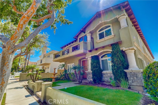 Detail Gallery Image 1 of 25 For 2620 Grant Ave #B,  Redondo Beach,  CA 90278 - 4 Beds | 2/1 Baths