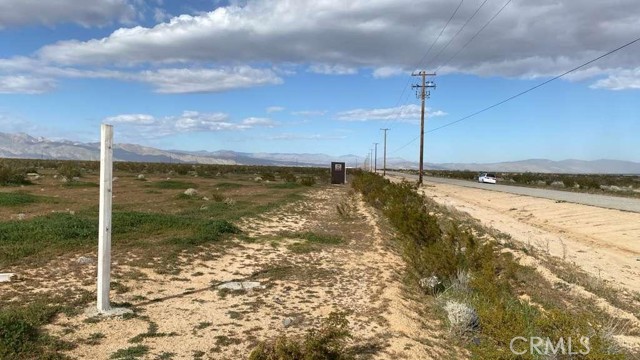 Detail Gallery Image 10 of 17 For 0 Neuralia Rd, California City,  CA 93505 - – Beds | – Baths