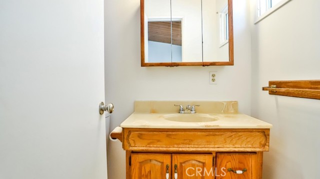 Detail Gallery Image 12 of 21 For 17625 E Brookport St, Covina,  CA 91722 - 4 Beds | 2 Baths