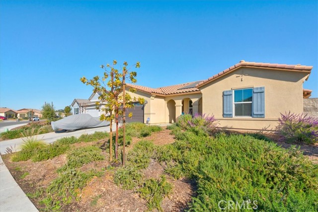 Detail Gallery Image 1 of 14 For 26602 Calle Cantera, Menifee,  CA 92585 - 5 Beds | 2 Baths