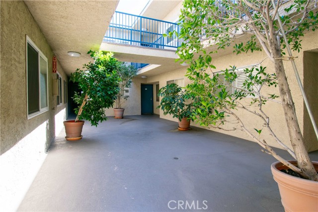 14560 Clark Street, Sherman Oaks CA: https://media.crmls.org/medias/f2180afd-05fd-424d-a837-fd6cd9e4e1bc.jpg