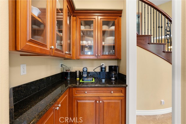 18912 Rockinghorse Lane, Huntington Beach CA: https://media.crmls.org/medias/f218d04c-2d49-4a5e-b3c8-f1ccaa6f9dd0.jpg