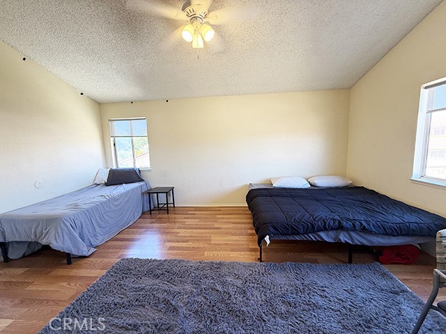 https://media.crmls.org/medias/f218e892-a836-40ee-ac59-c15a1856dac0.jpg?preset=X-Large