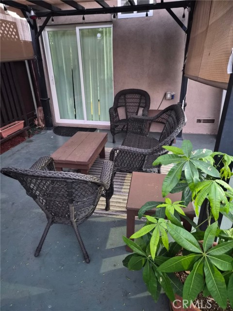 Detail Gallery Image 8 of 8 For 14816 Roxton, Gardena,  CA 90249 - 1 Beds | 1 Baths