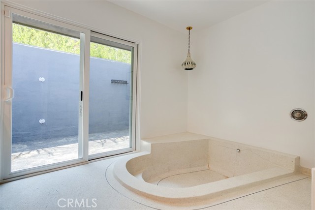 Detail Gallery Image 22 of 43 For 10034 La Canada Way, Shadow Hills,  CA 91040 - 2 Beds | 2 Baths