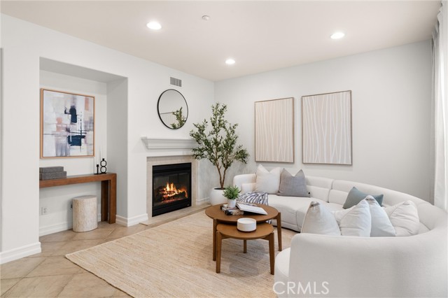 5 Orange Blossom Circle, Mission Viejo CA: https://media.crmls.org/medias/f21a5194-1297-4519-90b5-d5ee5471fab3.jpg