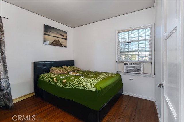 Detail Gallery Image 24 of 28 For 1329 -1331 N Screenland Dr #1329-1331,  Burbank,  CA 91505 - 4 Beds | 2 Baths