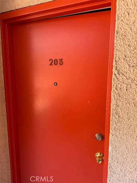 821 Cleveland Unit: 203
