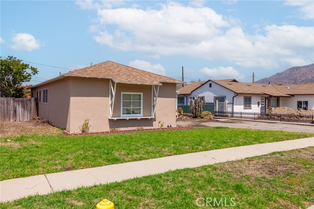 10935 Nassau Avenue, Sunland CA: https://media.crmls.org/medias/f21bd0b0-2257-4df1-93e5-b267ec5adfe0.jpg