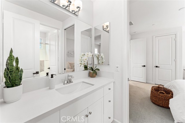 287 Barnes Road, Tustin CA: https://media.crmls.org/medias/f21c2da8-a939-43e5-b13b-1f46767731f2.jpg