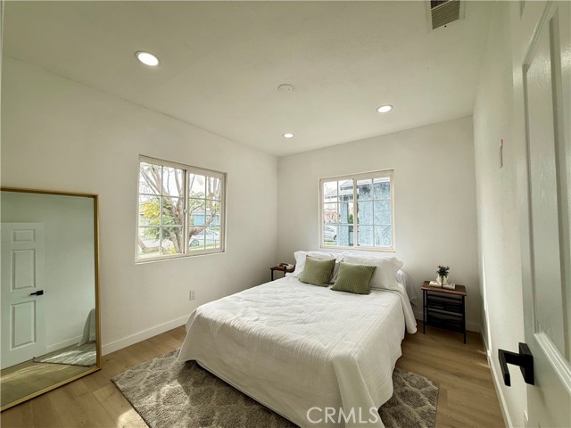 Detail Gallery Image 27 of 42 For 1327 W 97th Street, Los Angeles,  CA 90044 - 3 Beds | 2 Baths