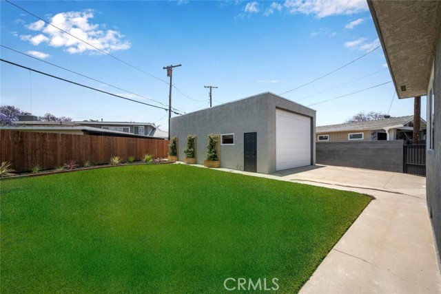 2260 Tevis Avenue, Long Beach CA: https://media.crmls.org/medias/f21c8dec-e682-4622-9165-a319c7e540cd.jpg