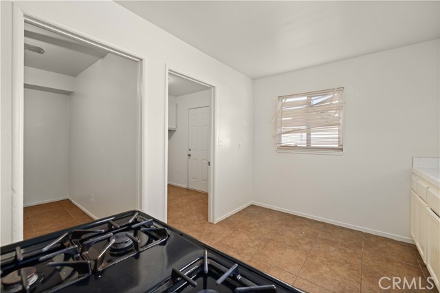 Detail Gallery Image 12 of 29 For 626 W Avenue H12, Lancaster,  CA 93534 - 4 Beds | 1 Baths