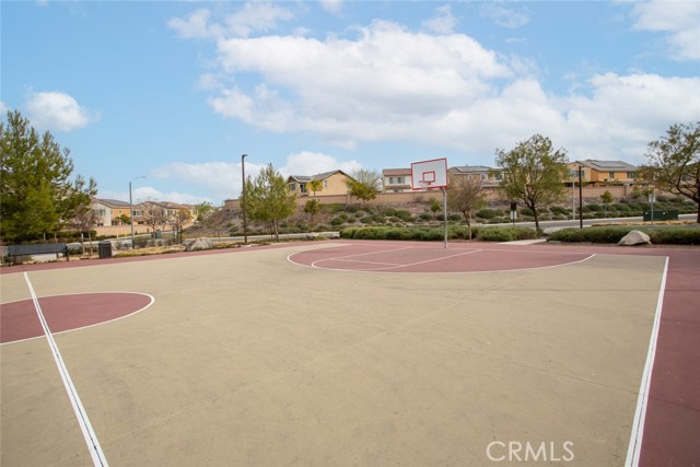 Detail Gallery Image 31 of 34 For 24449 Payton Dr, Lake Elsinore,  CA 92532 - 4 Beds | 3 Baths