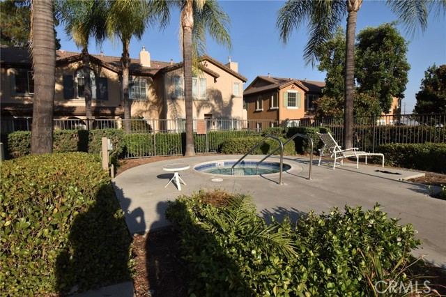 1120 N Solano Privado, Ontario CA: https://media.crmls.org/medias/f21dc34e-ca25-4c40-80e6-adc7758a4359.jpg