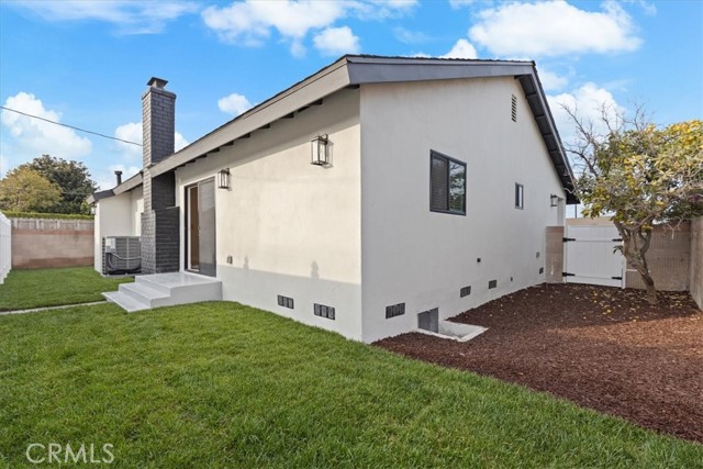 Detail Gallery Image 27 of 32 For 23217 Anza Ave, Torrance,  CA 90505 - 4 Beds | 3 Baths