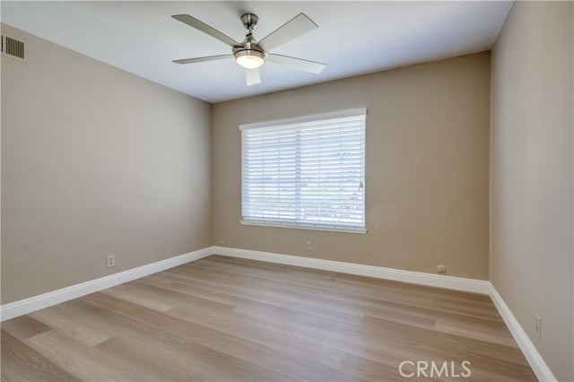 Image 30 of 58 For 24482 Chrisanta Drive