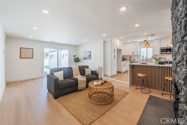 Detail Gallery Image 11 of 32 For 4224 Falcon, Long Beach,  CA 90807 - 4 Beds | 2 Baths