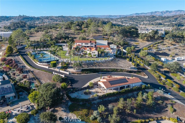515 Windermere Lane, Arroyo Grande CA: https://media.crmls.org/medias/f22090d5-0b47-4e34-9eef-f0a4ac4e1f79.jpg