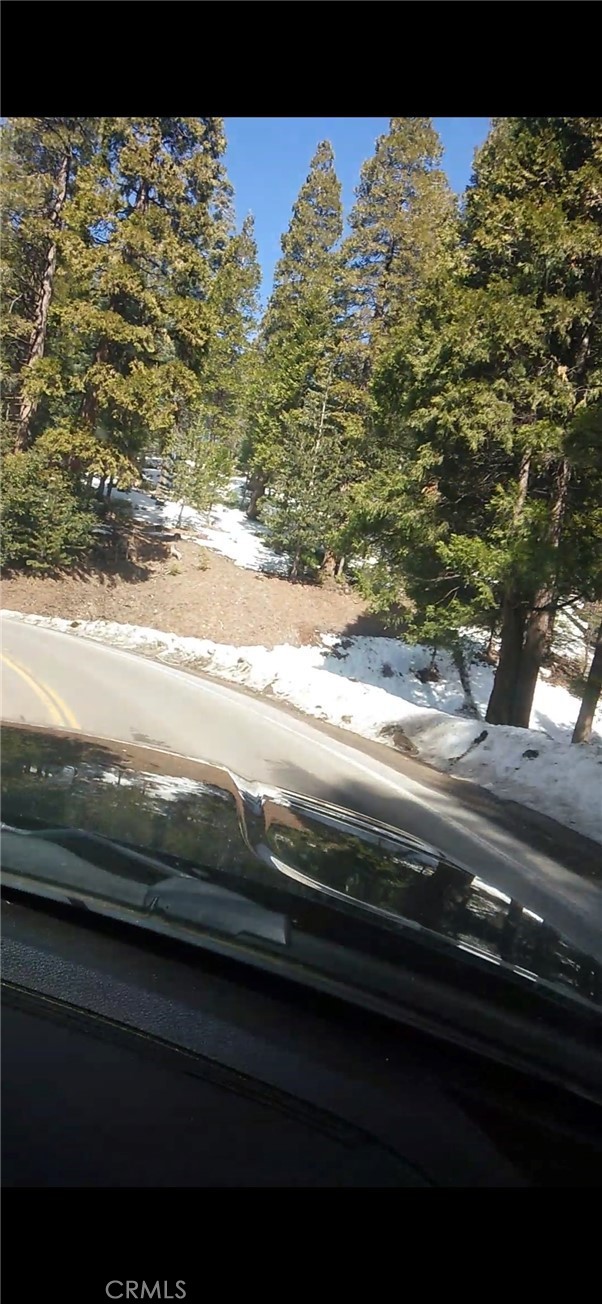 0 Saxon, Crestline CA: https://media.crmls.org/medias/f2216793-457f-4690-9ef3-81b014d65a27.jpg
