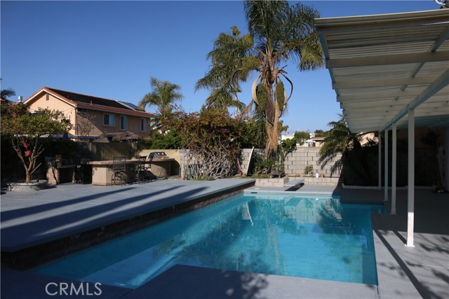 Detail Gallery Image 15 of 29 For 9801 Hibiscus Ave, Fountain Valley,  CA 92708 - 4 Beds | 2/1 Baths