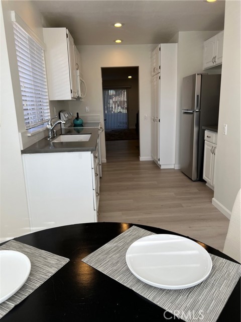 16150 Village 16 photo 6