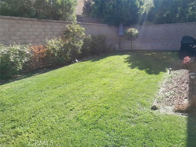 3231 E La Avenida Drive, Ontario CA: https://media.crmls.org/medias/f2233f65-ef90-470d-b077-4cc4b1463cbb.jpg