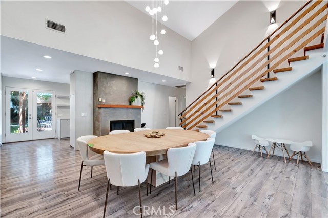 Detail Gallery Image 6 of 42 For 4974 Canoga Ave, Woodland Hills,  CA 91364 - 4 Beds | 4 Baths