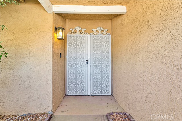 Detail Gallery Image 4 of 30 For 1330 Center St, Barstow,  CA 92311 - 4 Beds | 2 Baths