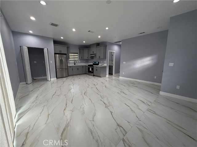 Detail Gallery Image 22 of 32 For 13291 Fairview St, Garden Grove,  CA 92843 - 6 Beds | 4 Baths