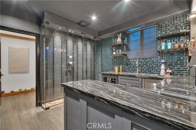 1812 Linda Vista Avenue, Pasadena CA: https://media.crmls.org/medias/f22607ff-1b09-4e7d-b3da-cd5563afa3e1.jpg