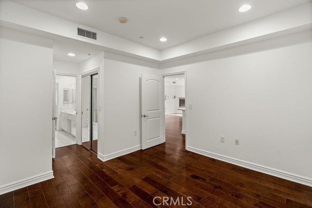 Detail Gallery Image 26 of 61 For 11504 Moorpark St #103,  Studio City,  CA 91602 - 3 Beds | 2/1 Baths