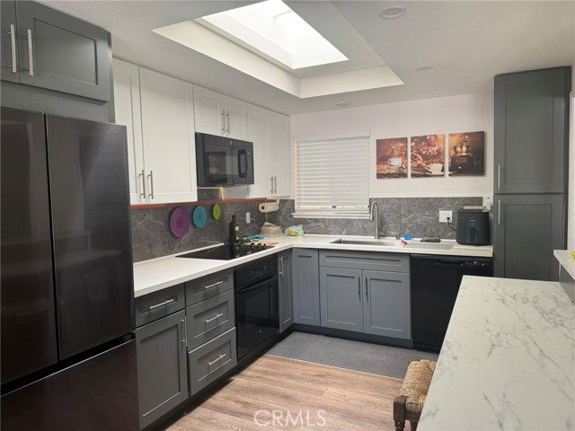 Detail Gallery Image 8 of 23 For 861 Ronda Mendoza #N,  Laguna Woods,  CA 92637 - 2 Beds | 2 Baths