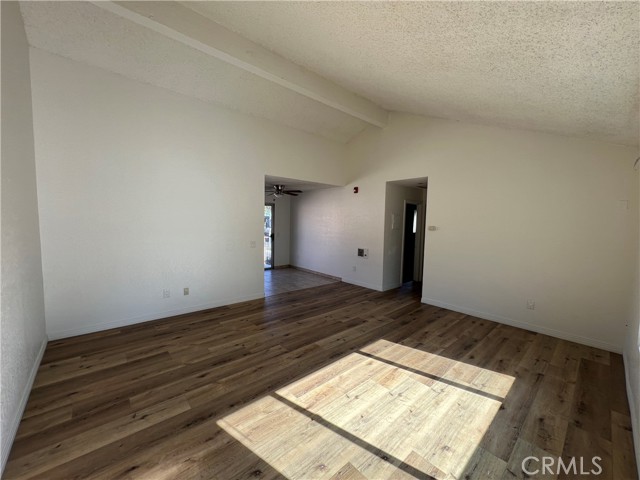 Detail Gallery Image 10 of 12 For 600 N Grand Ave, Santa Ana,  CA 92701 - – Beds | – Baths