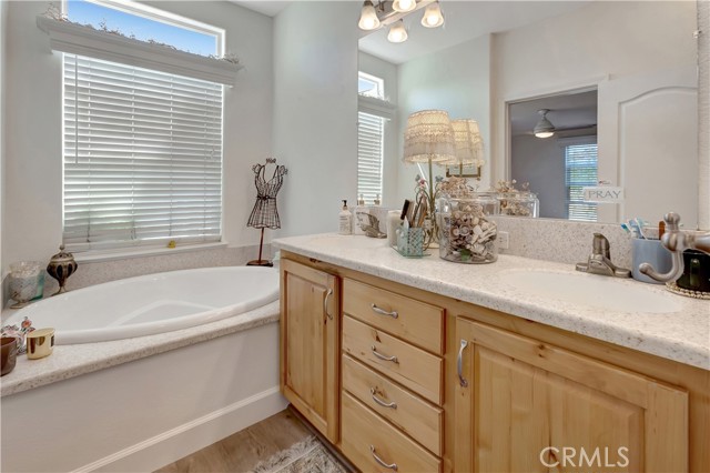 Detail Gallery Image 18 of 53 For 40 Saratoga, Newport Beach,  CA 92660 - 3 Beds | 2/1 Baths