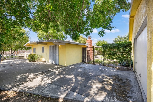 25347 E Union Street, San Bernardino CA: https://media.crmls.org/medias/f22bab29-fdb9-45f1-bd30-91ab1d87b359.jpg